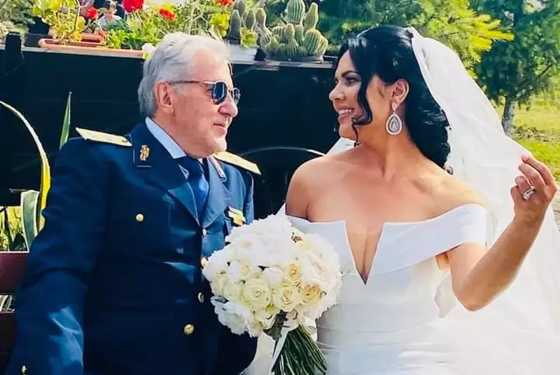 ilie-nastase-conectat-la-aparate-ioana-sotia-sa-el-va-fi-langa-mine-ii-voi-fi-alaturi_77727800