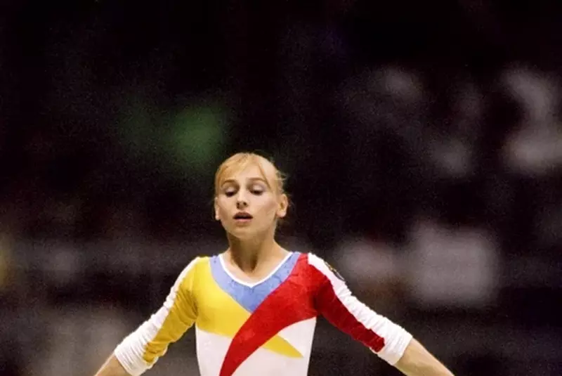 simonaamanar10