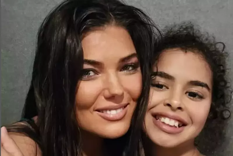 fiica-infiata-a-paulei-seling-a-implinit-1o-ani