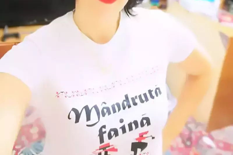 Mariana Dănescu, alias Lili Jurcă din serialul „La Bloc' actori7