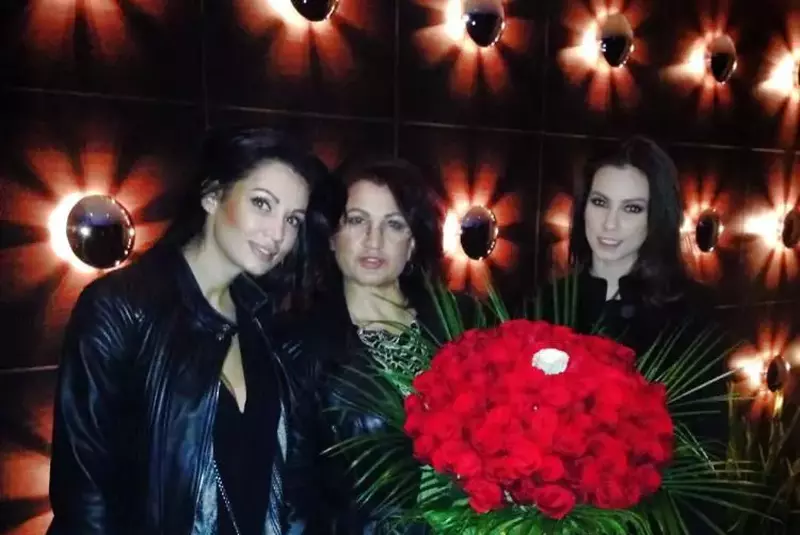 Nicoleta Luciu familie2