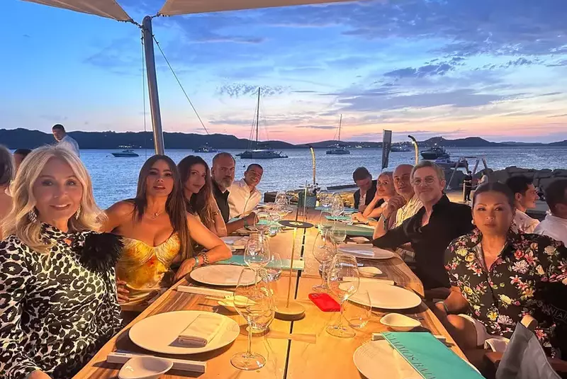 anastasia-soare-si-sofia-vergara-1