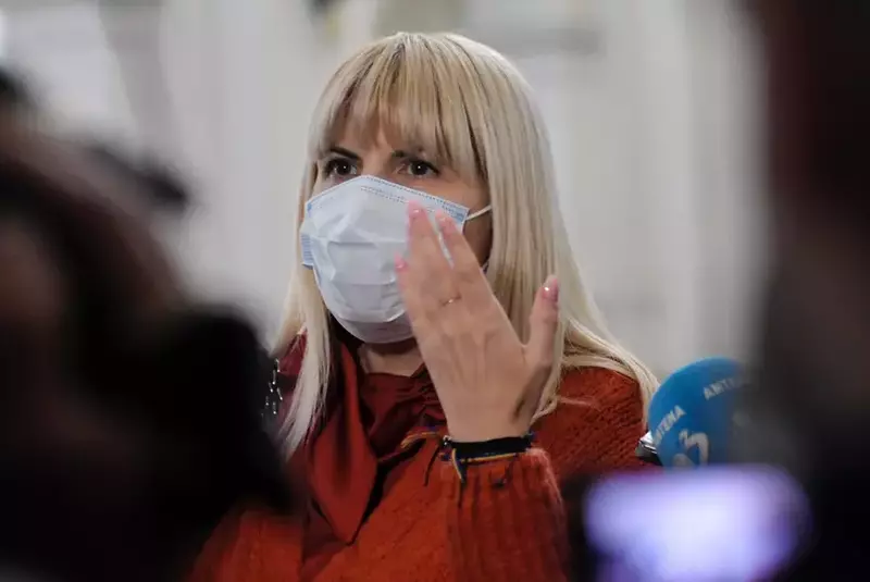 BUCURESTI – GANDUL LIVE – ELENA UDREA