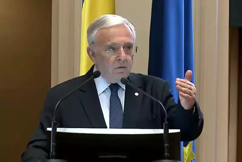 hepta_6581811-1-scaled