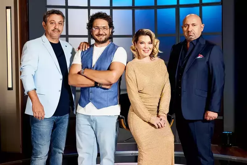 Cum-arată-soția-lui-Sorin-Bontea-de-la-Antena-1.-Imagine-nemaivăzută-de-acum-26-de-ani-din-ziua-nunții.-Foto111