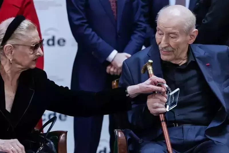 BUCURESTI – ATENEUL ROMAN – DECERNARE PREMIU – ROMANIA EUROPEANA