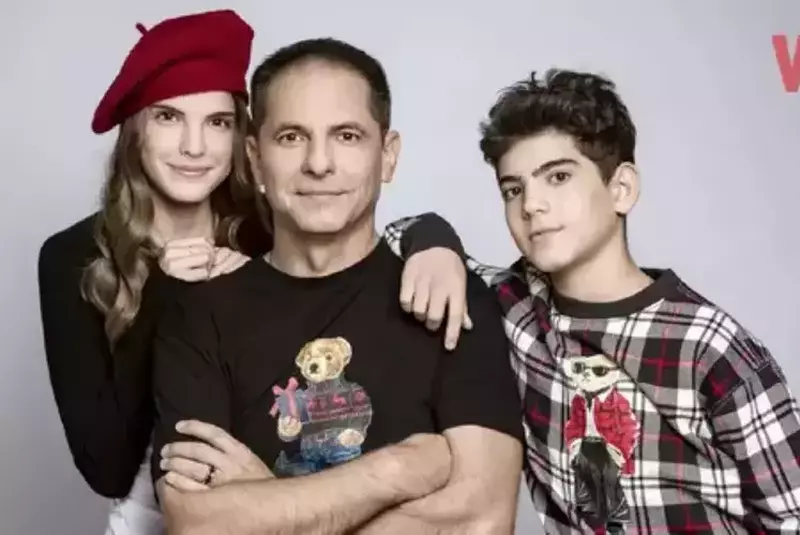 2dan-negru-si-familia