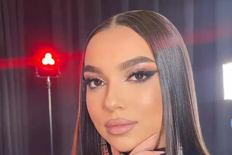 colaj adriana simionesu