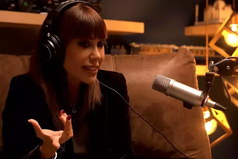 denise-rifai-in-podcastul-vin-de-o-poveste-al-lui-radu-tibulca-1