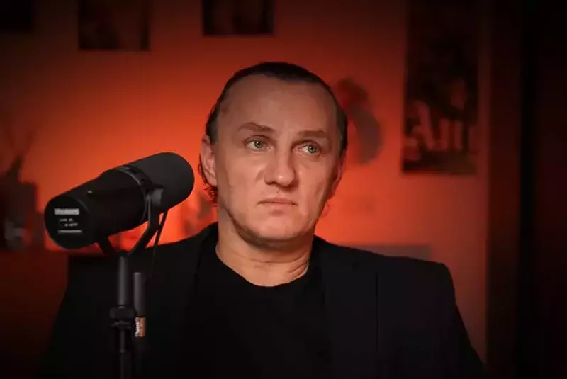mihai-traistariu-tuns-scurt