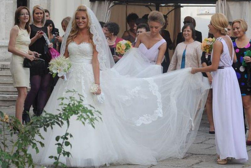 Ce Rochii De Mireasă Au Purtat Vedetele In Ziua Nunții 12 Imagini
