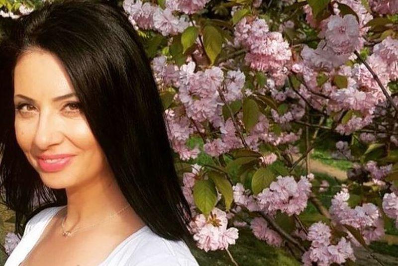 Cum Arăta Mama Antoniei Denise Iacobescu In Tinerețe Frumusețe Rară