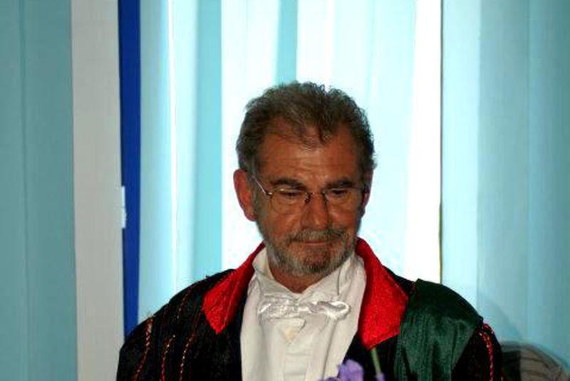 Drama Lui Florin Zamfirescu După Ce S A Spus Că Ar Fi Murit Actorul Recunoaște Că Se Confruntă Cu Mari Probleme De Sănătate Am Diabet Tensiune Oscilantă și O Fisură De Aortă