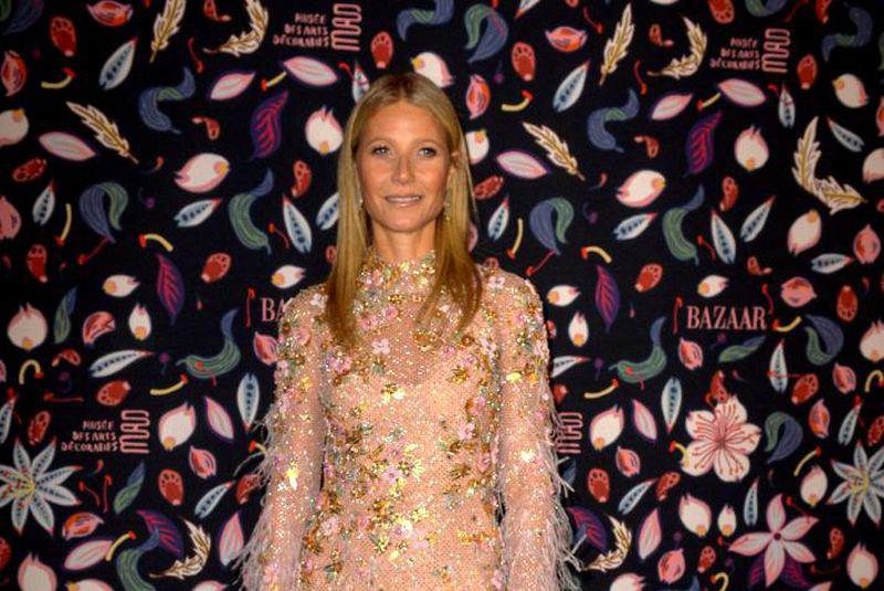 Secretele lui Gwyneth Paltrow pentru un ten fără riduri, la 47 de ani! Apelează la un truc simplu, învățat de la mama ei