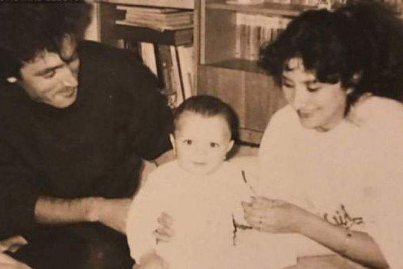 Cum arăta Viorica Dăncilă în tinerețe. Imagini rare cu fostul premier al României, în perioada liceului