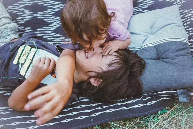 Fotografii emoționante cu cei doi copii ai Danei Rogoz. Nu există emoție mai puternică (6)