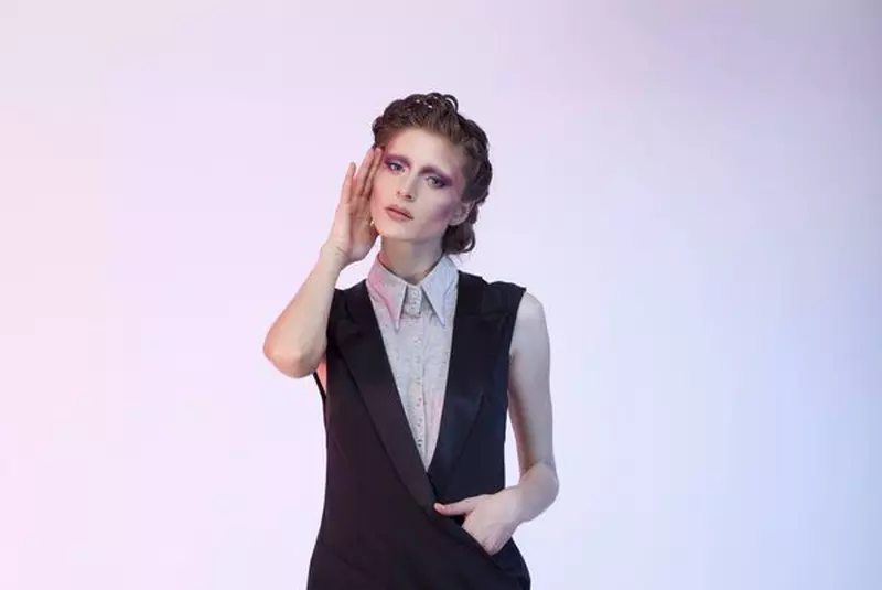 Lansare Les Vampires