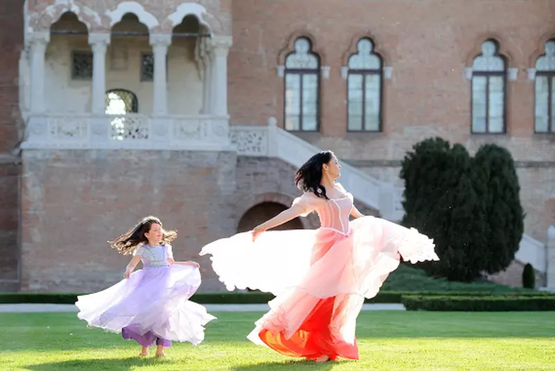 Andreea Marin si Violeta