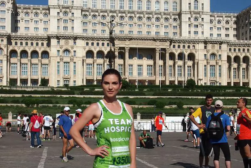 Ellie White semimaraton