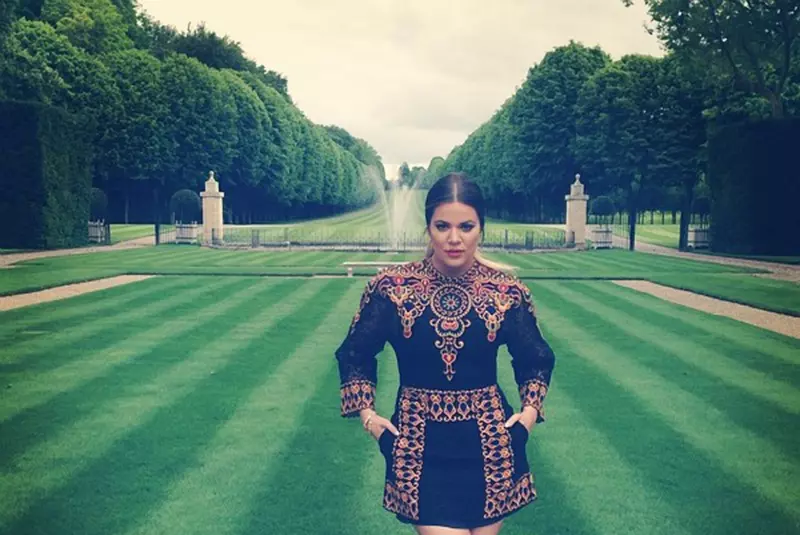 Khloe Kardashian, Kendall Jenner si Valentino Garravani