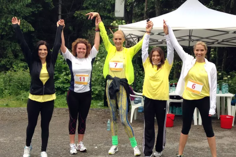 Ileana Badiu si Ellie White