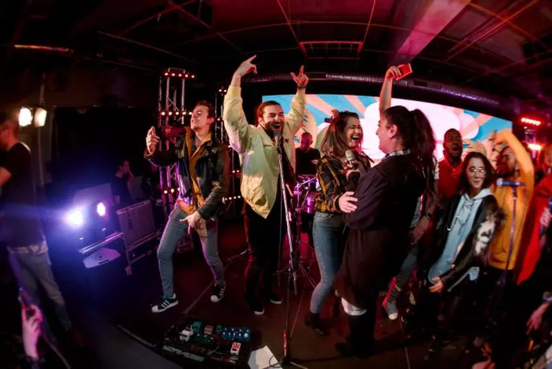 Smiley şi petrecerea de lansare s albumului „Confesiune”