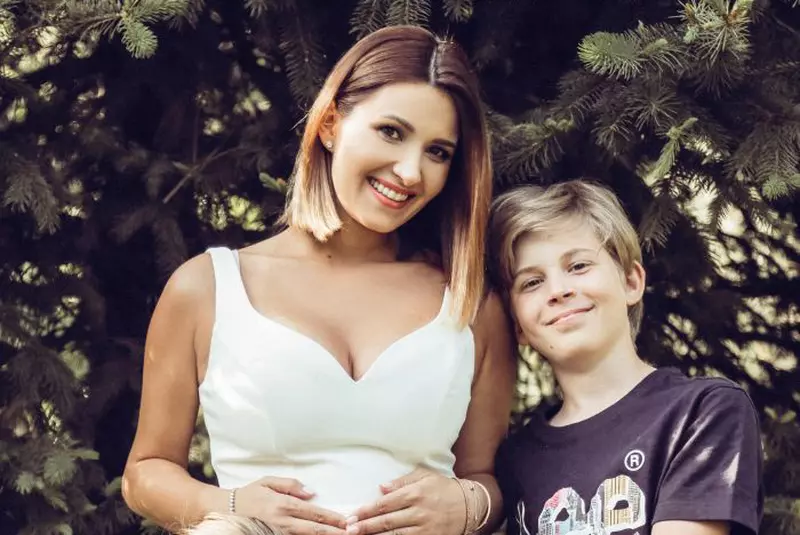 Ela Craciun este insarcinata a treia oara