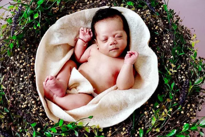 Fetita lui Bursucu a implinit o luna