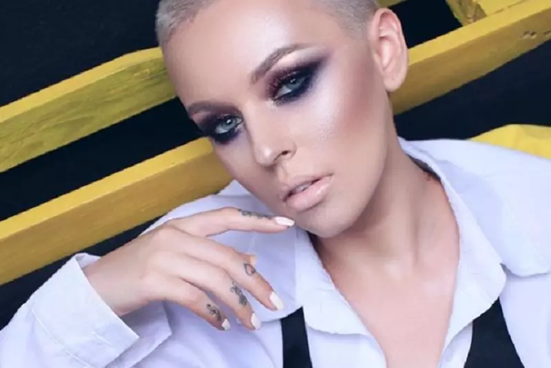 Misha se reinventează după divorţul de Connect-R