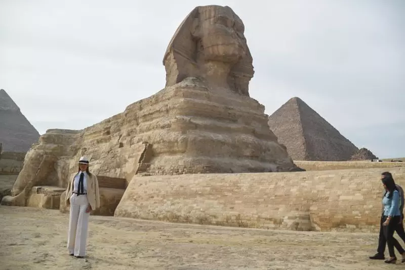 Melania Trump în Egipt
