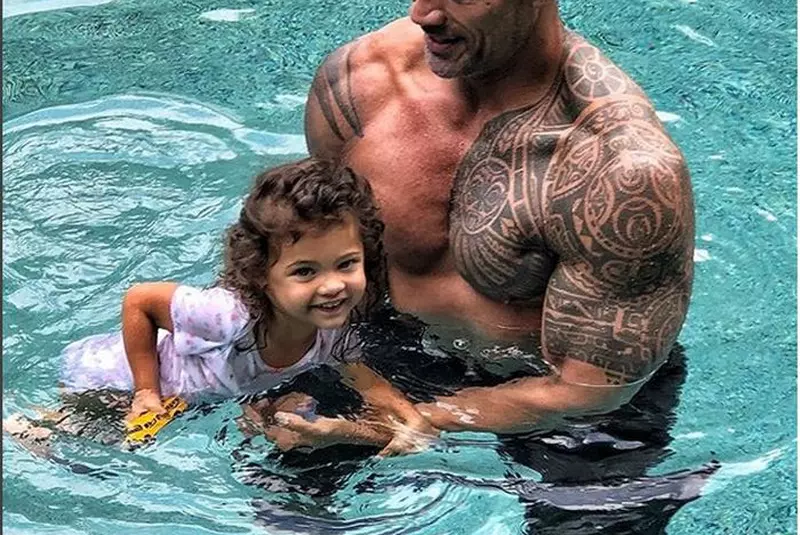 Dwayne The Rock' Johnson și femeile din viața lui.