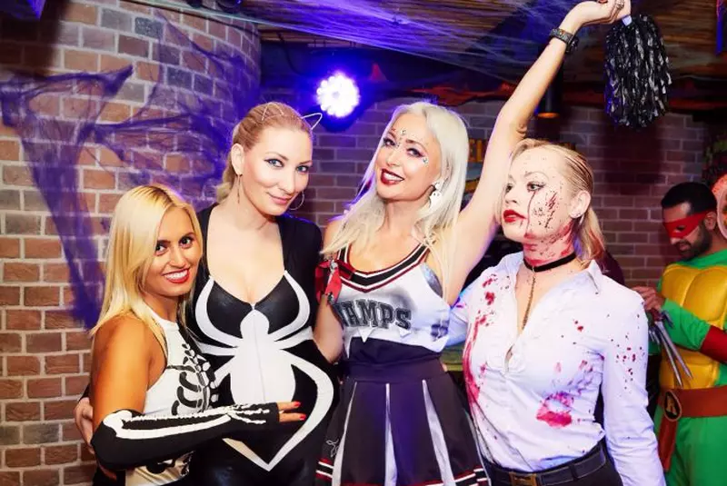 Raluca Zenga, aniversare ca în povești în Dubai