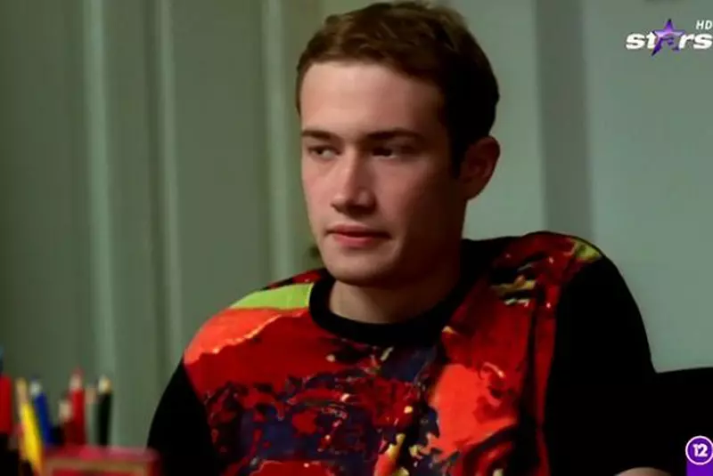 Mihai Bendeac cu păr