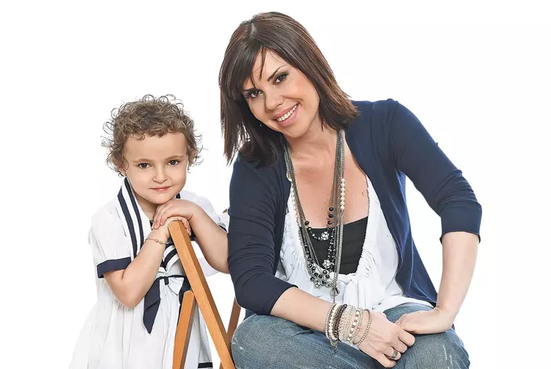 Luminiţa Anghel a adoptat o fetiţă, Măriuca