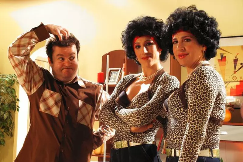 Sora geamănă a Marianei Dănescu a jucat şi ea în „La bloc”