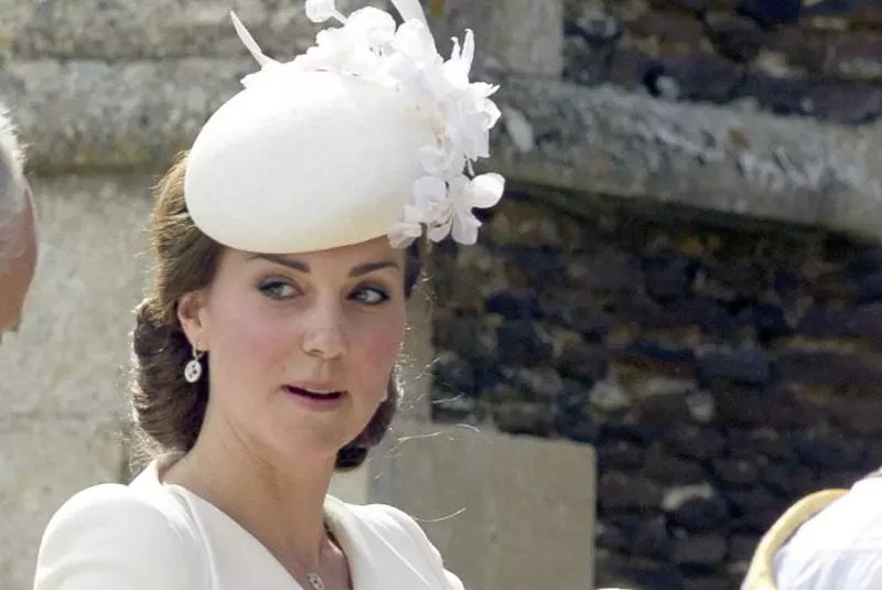 Toți copiii din familia regală britanică sunt creștinați în aceeași rochiță de botez.