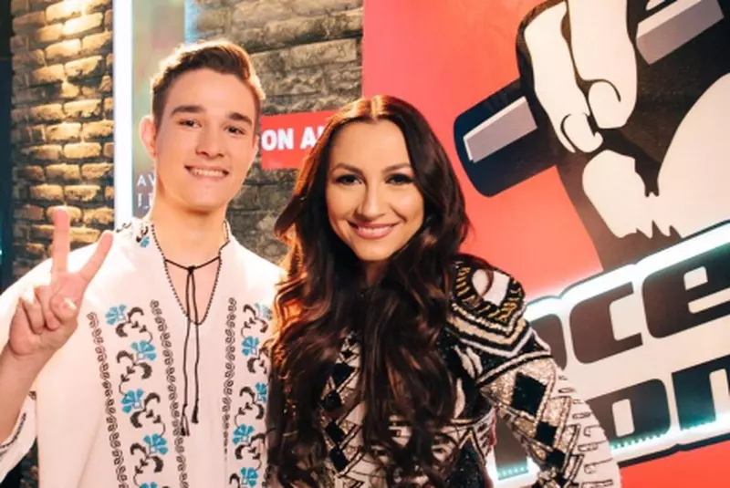 Andra pleacă de la Vocea României