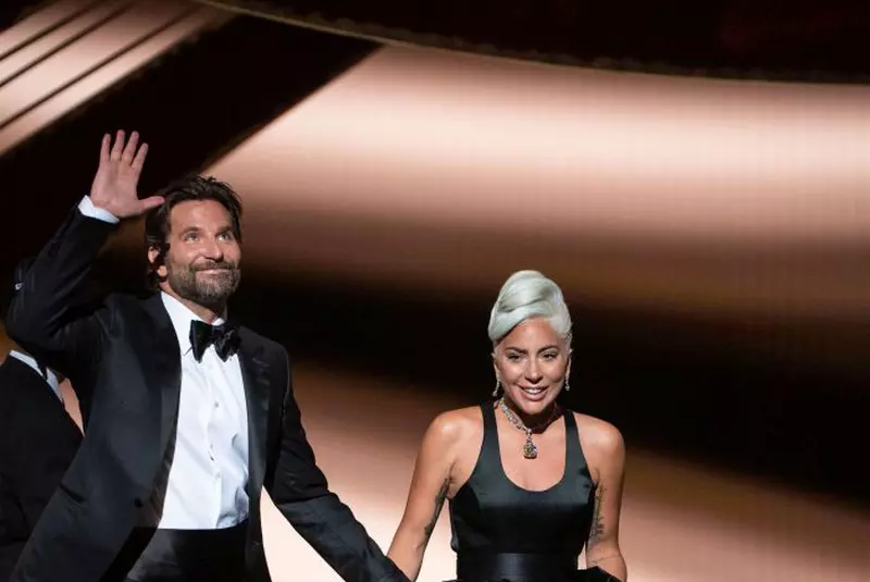 Bradley Cooper și Lady Gaga