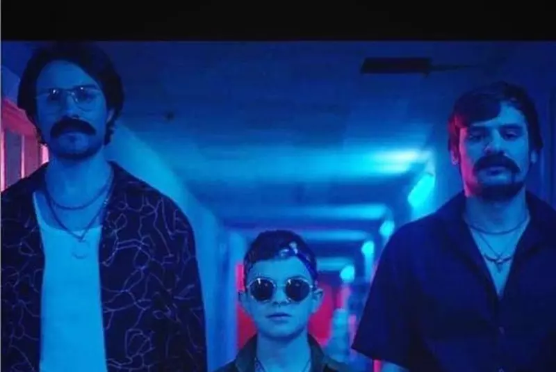 Cezar Stratan calcă pe urmele tatălui său și ale surorii sale, Cleopatra.