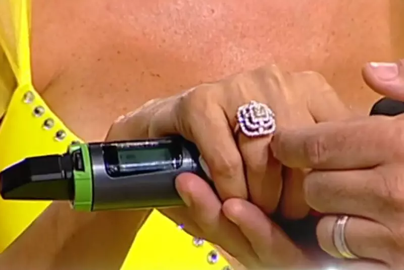 Cristina Spatar a primit inel de la iubit