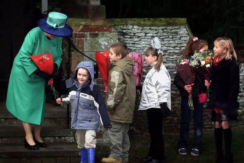 Andrew Lightwood (57), acuzat pentru abuz sexual asupra unui copil, a fost valetul Reginei Elisabeta a II-a și al Prințesei Anne.