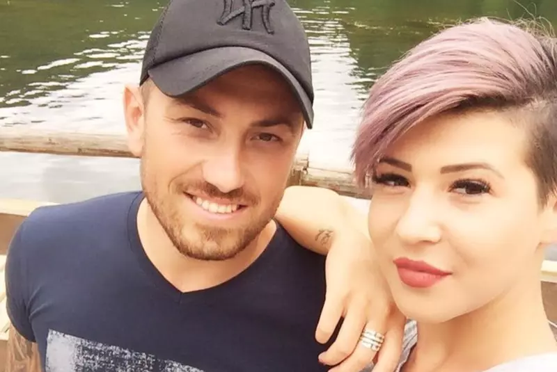 Geanina era blondă la Insula Iubirii