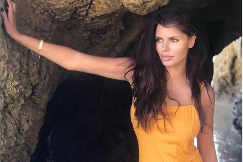 Ileana Lazariuc, în costum de baie