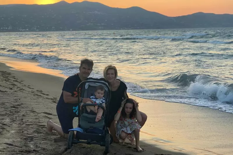 Roxana Ciuhulescu a fost în vacanță în Grecia cu soțul ei