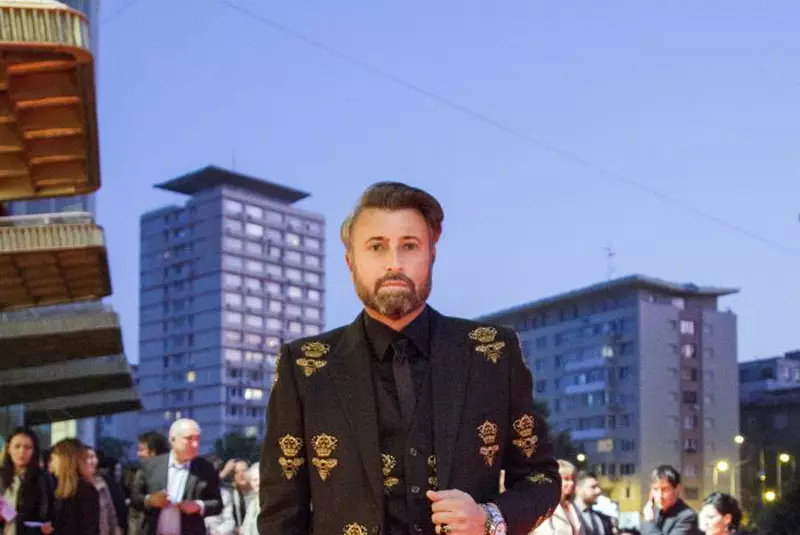 Cătălin Botezatu este grav bolbav şi va fi operat de urgenţă