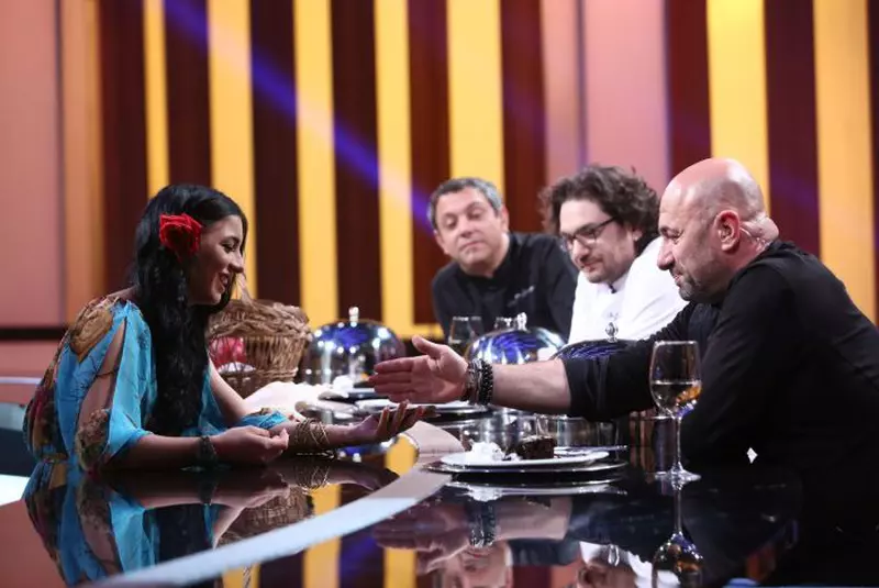 Ghicitoarea Malvina Ion la Chefi la cutite (1)