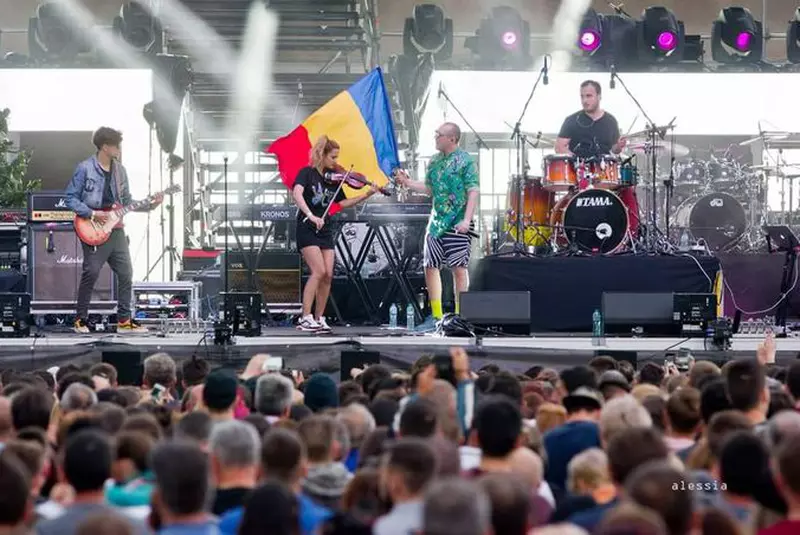 Noua iubită a lui Whats Up, Alice