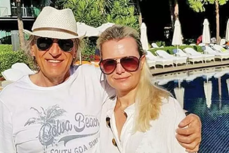 Mihai Constantinescu, alături de fosta soție, Mihaela și Simona, ultima sa soție