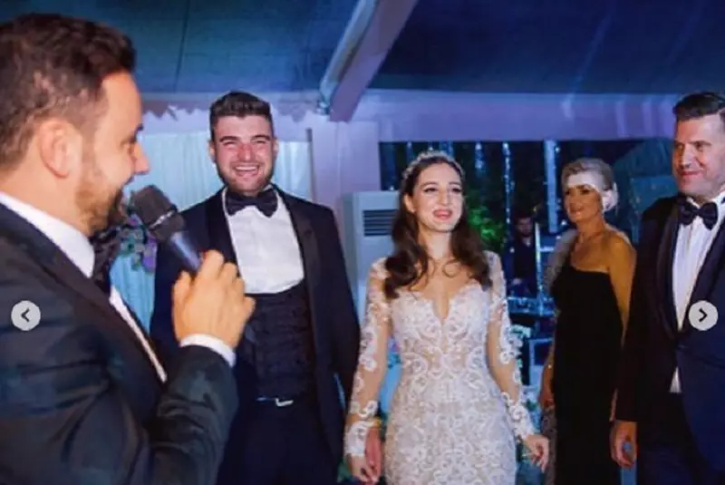 Teodora Becali a purtat două rochii de mireasă la nunta sa cu Mihai