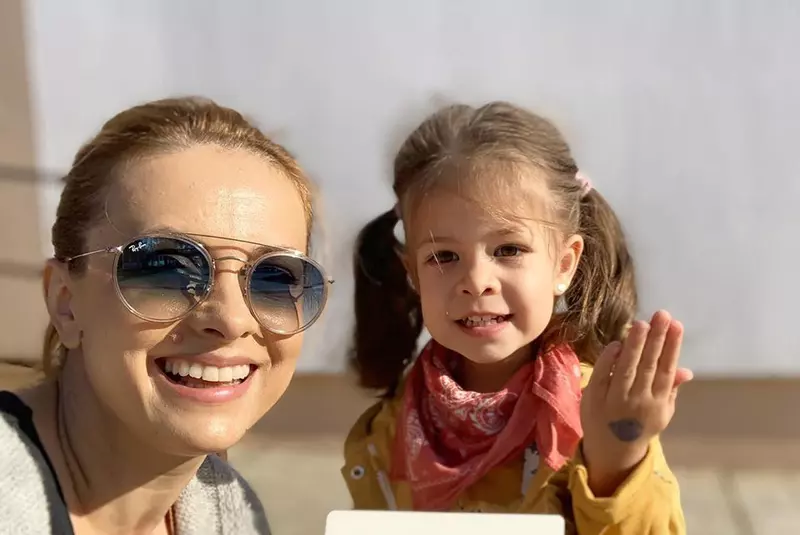 Simona Gherghe si copiii 1